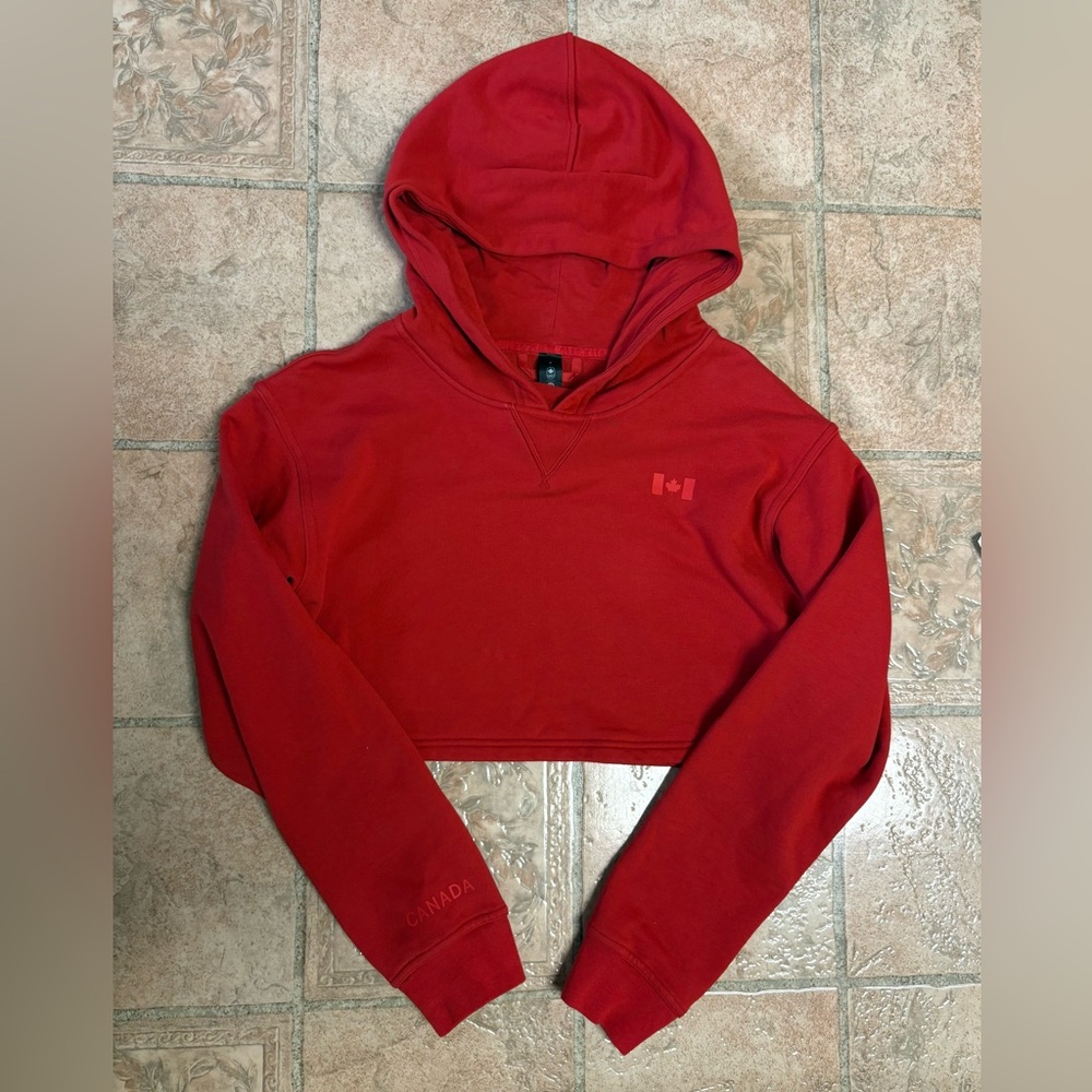 Lululemon Team Canada Cropped Hoodie